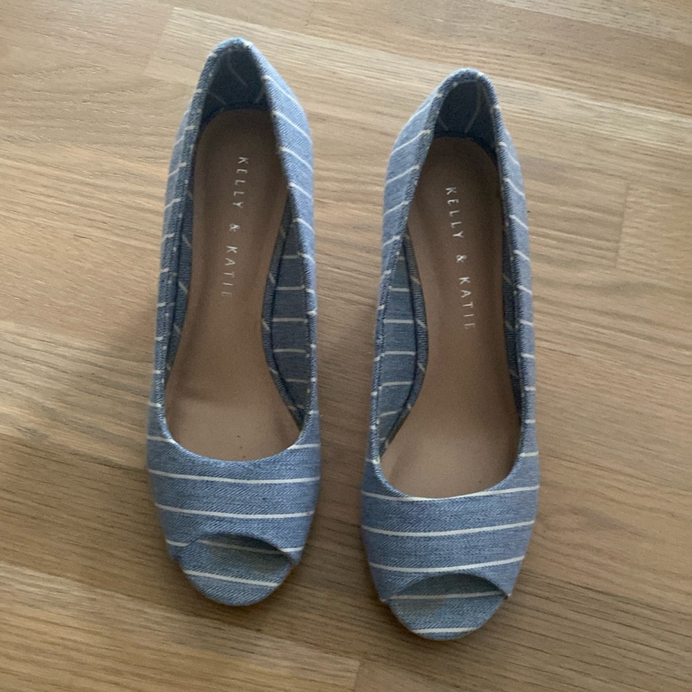 Kelly & Katie Wedges